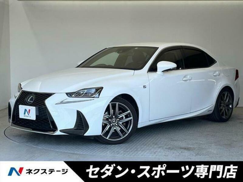 LEXUS　IS