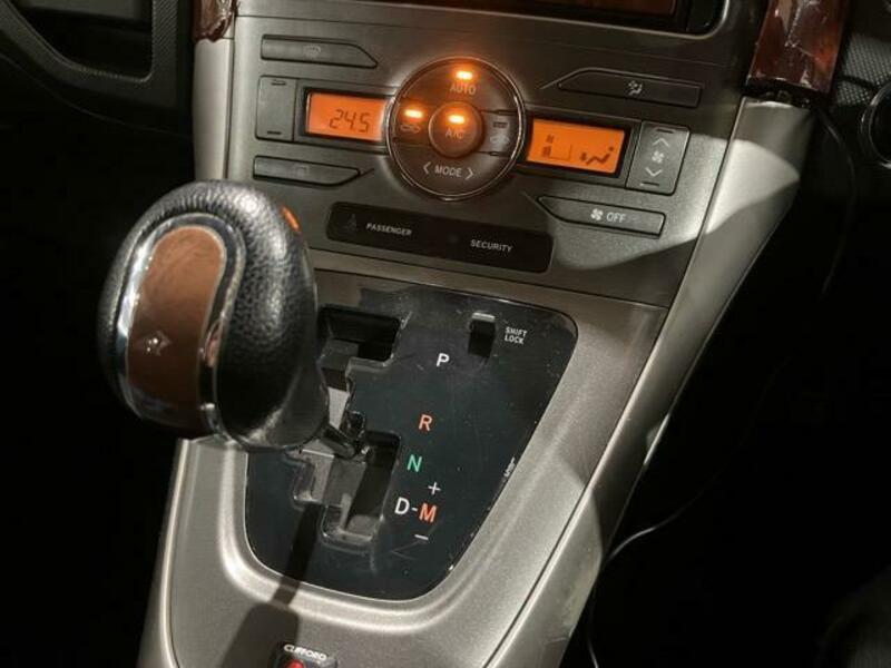 AURIS