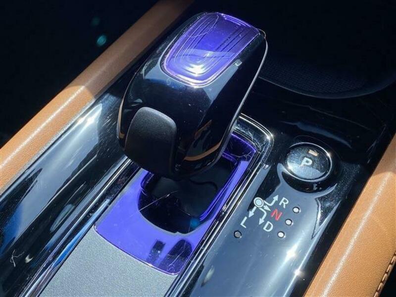 VEZEL-8