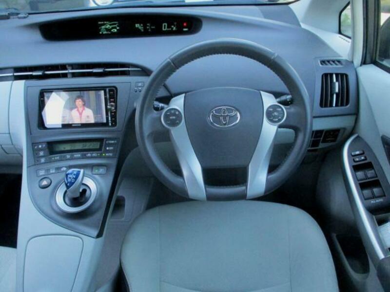 PRIUS-2