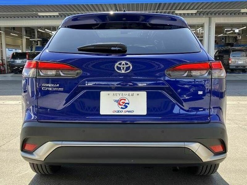 COROLLA CROSS-16