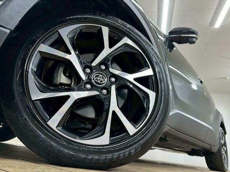 C-HR-18
