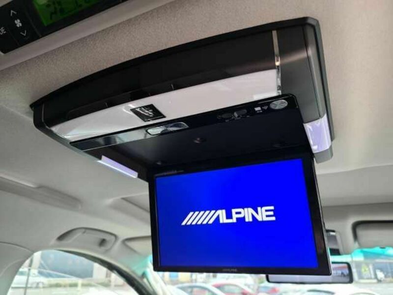 VELLFIRE-8
