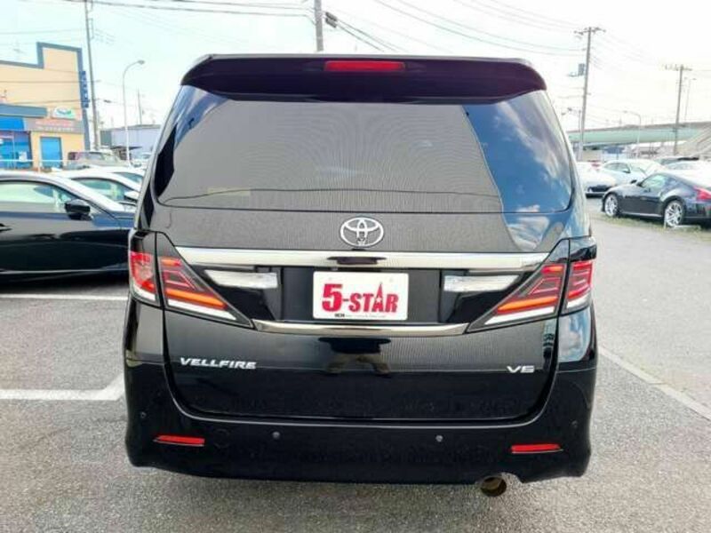 VELLFIRE-13