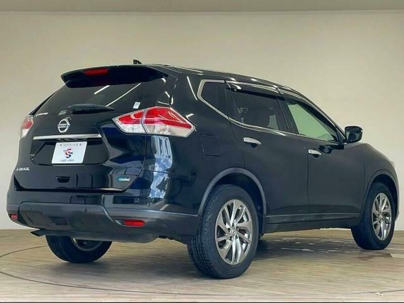 X-TRAIL-16