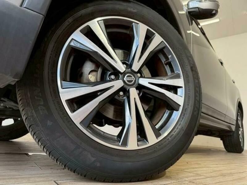 X-TRAIL-18