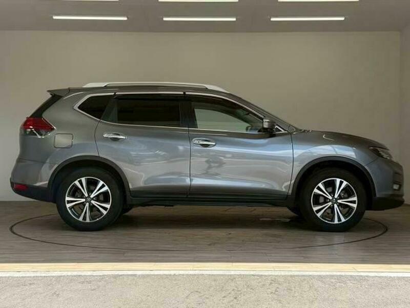 X-TRAIL-14