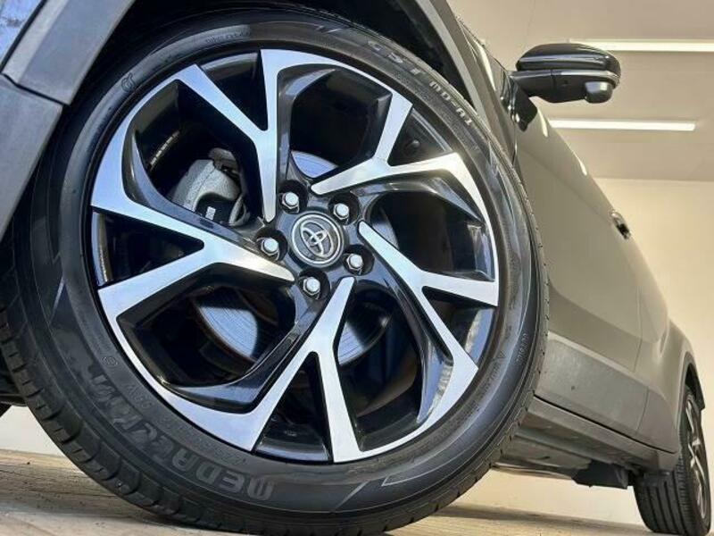 C-HR-18