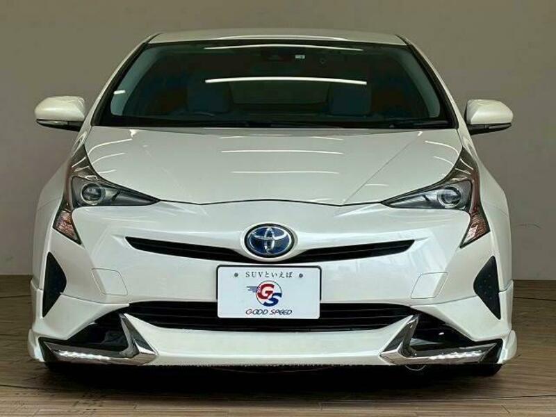 PRIUS-11