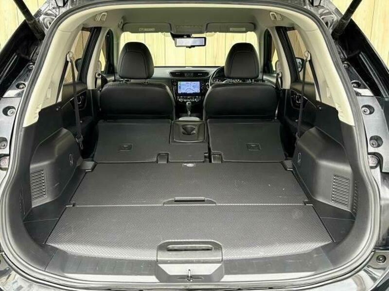 X-TRAIL-19