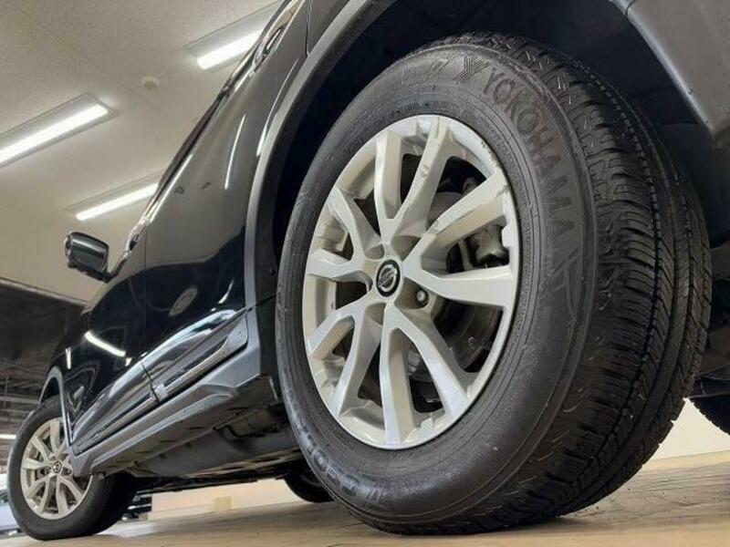 X-TRAIL-18
