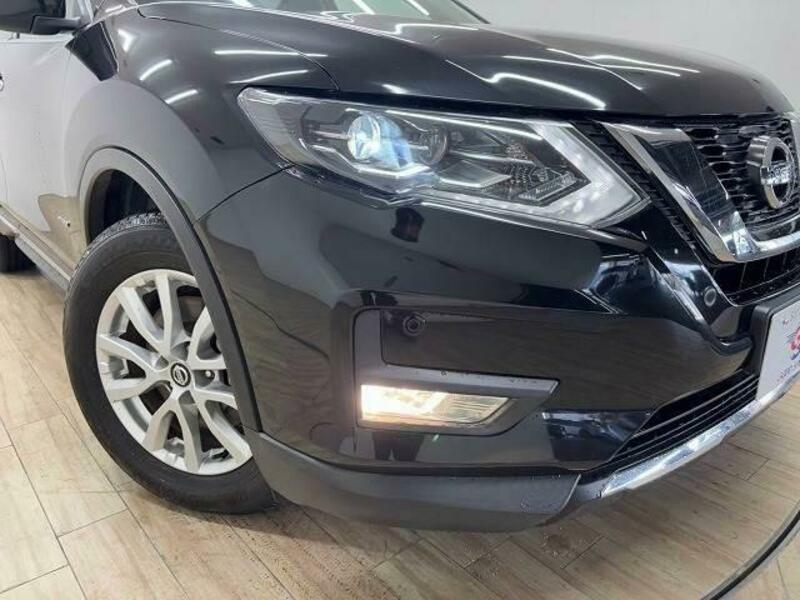 X-TRAIL-19