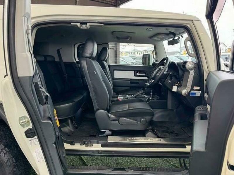 FJ CRUISER-4