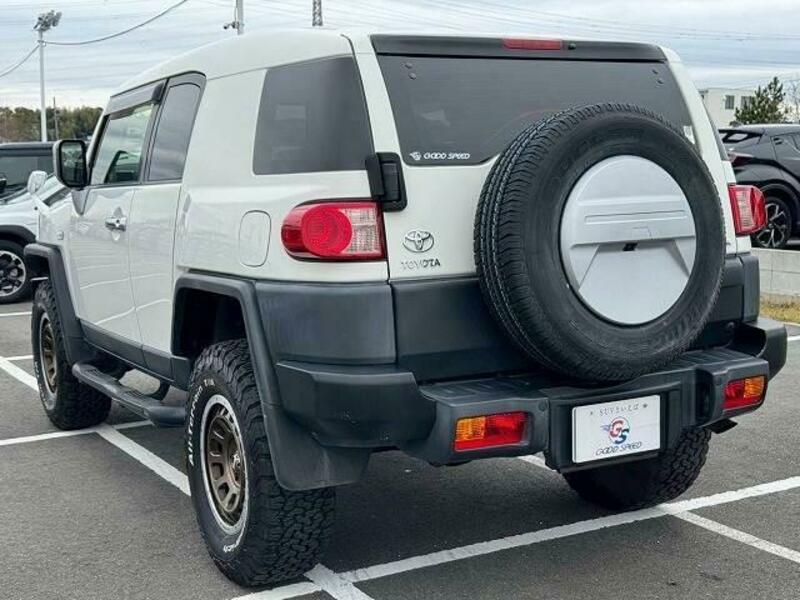 FJ CRUISER-16