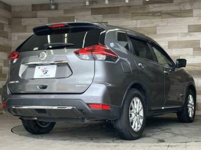 X-TRAIL-16
