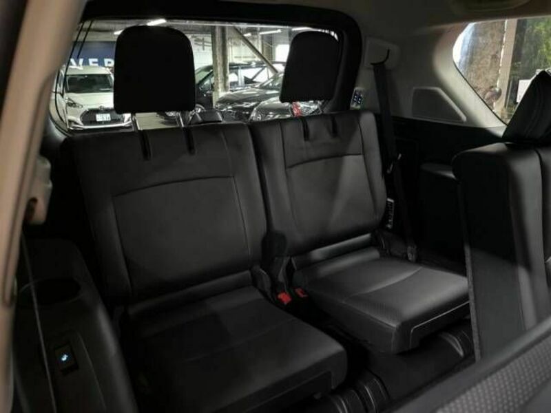 LAND CRUISER PRADO-9