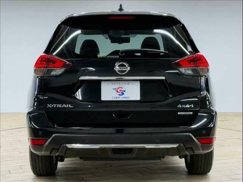 X-TRAIL-18