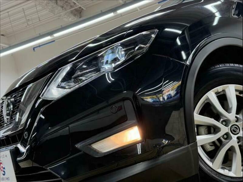 X-TRAIL-9