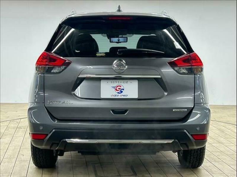 X-TRAIL-18