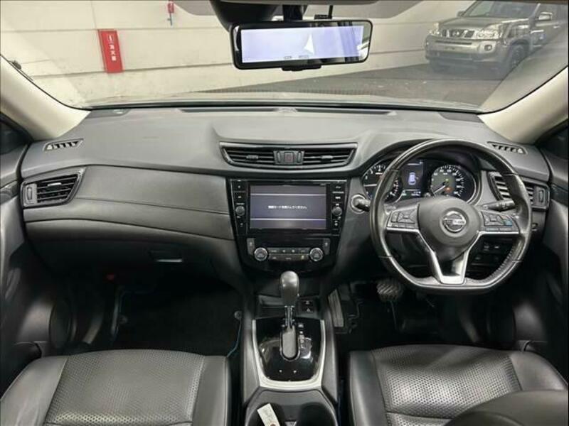 X-TRAIL-1