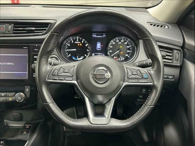 X-TRAIL-12