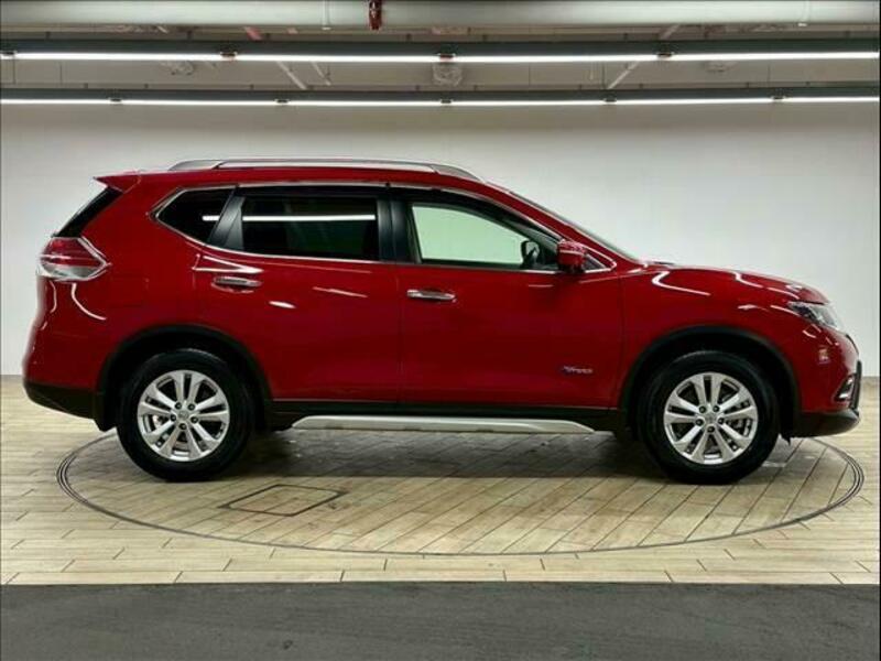 X-TRAIL-17