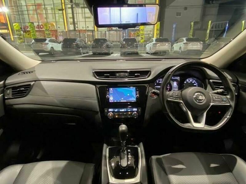 X-TRAIL-1