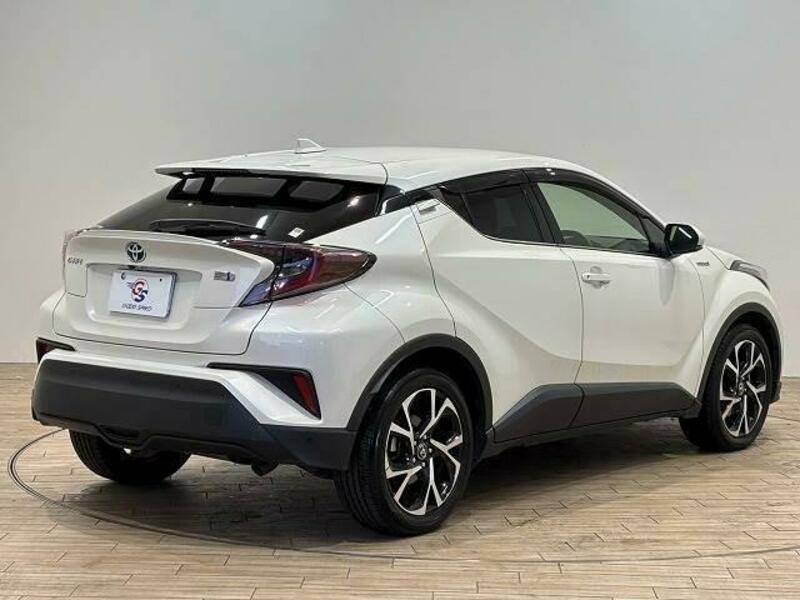C-HR-13