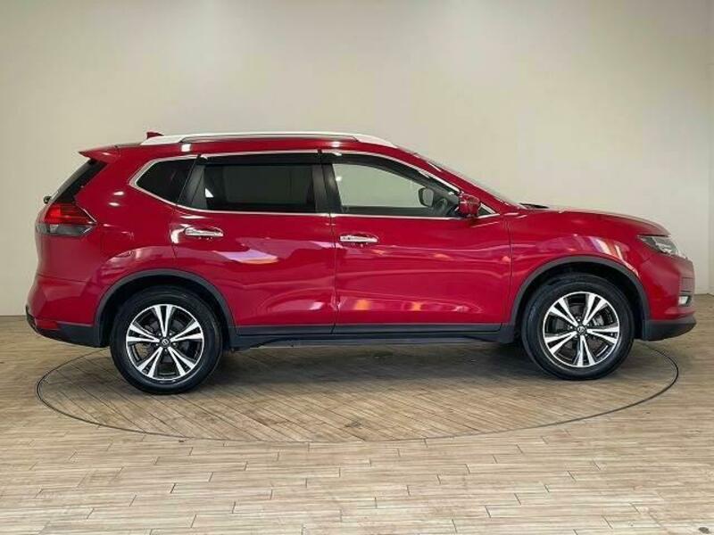 X-TRAIL-16