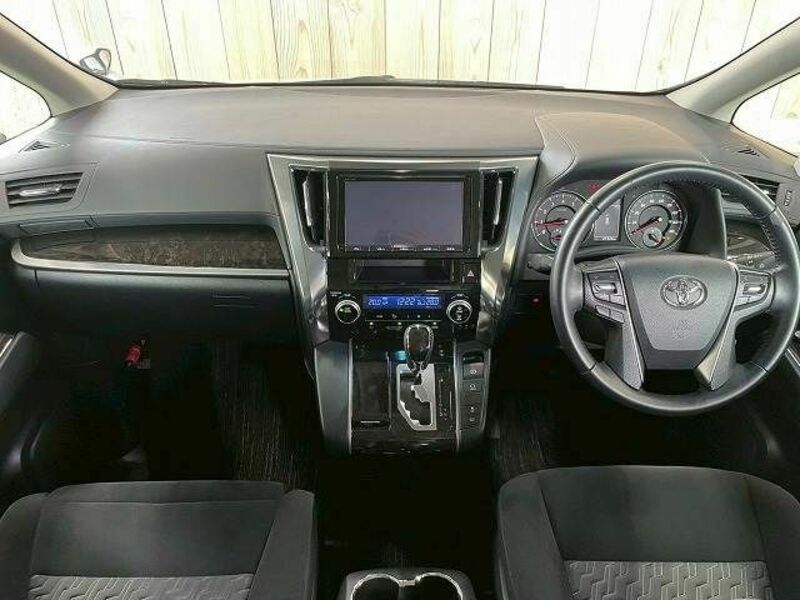 VELLFIRE-1