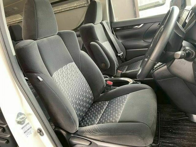 VELLFIRE-4