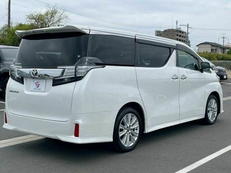 VELLFIRE-16