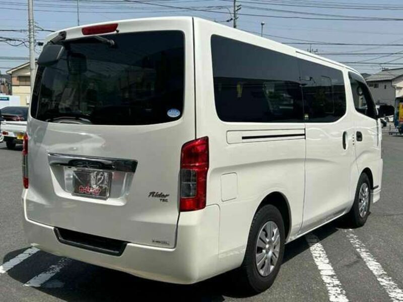 NV350 CARAVAN-17