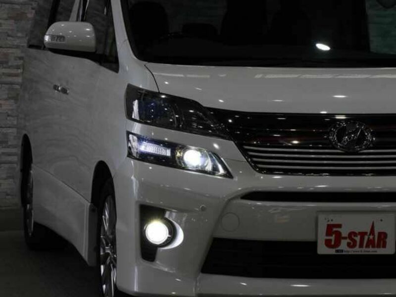 VELLFIRE-14