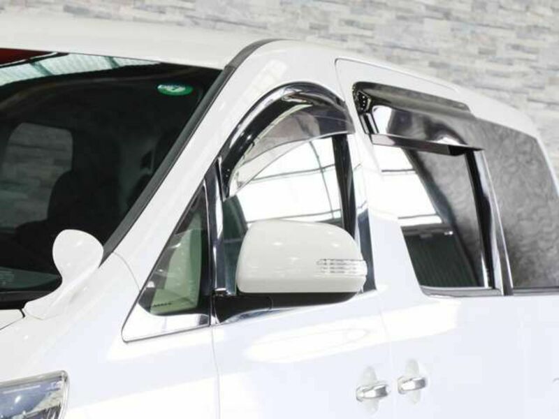 VELLFIRE-16