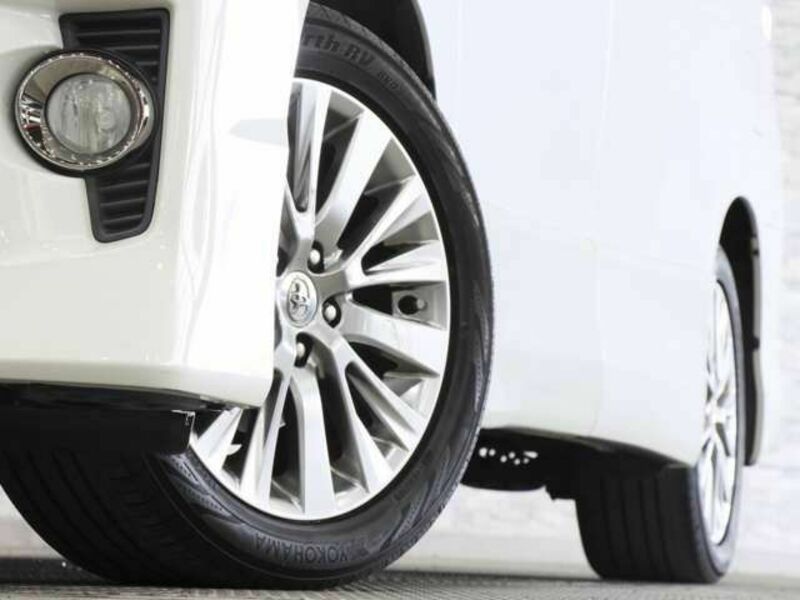 VELLFIRE-17