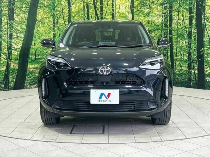 YARIS CROSS-15