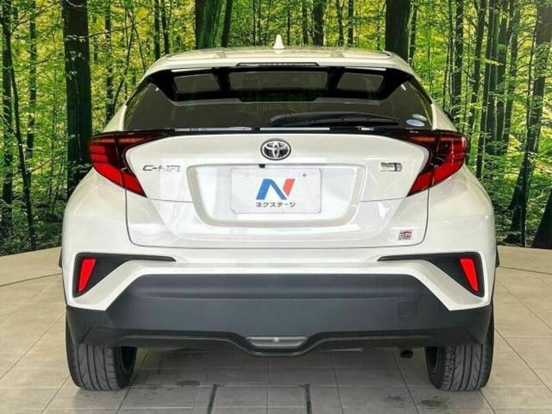C-HR-15
