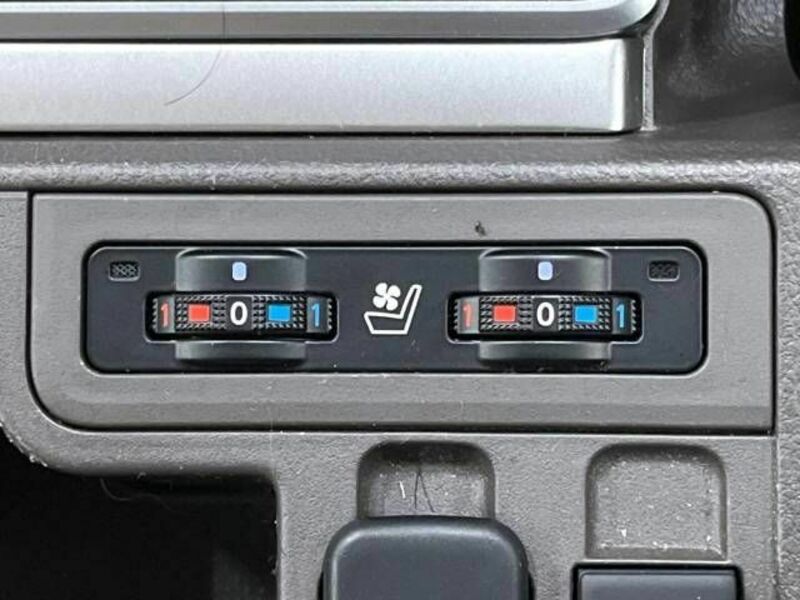 LAND CRUISER PRADO-5