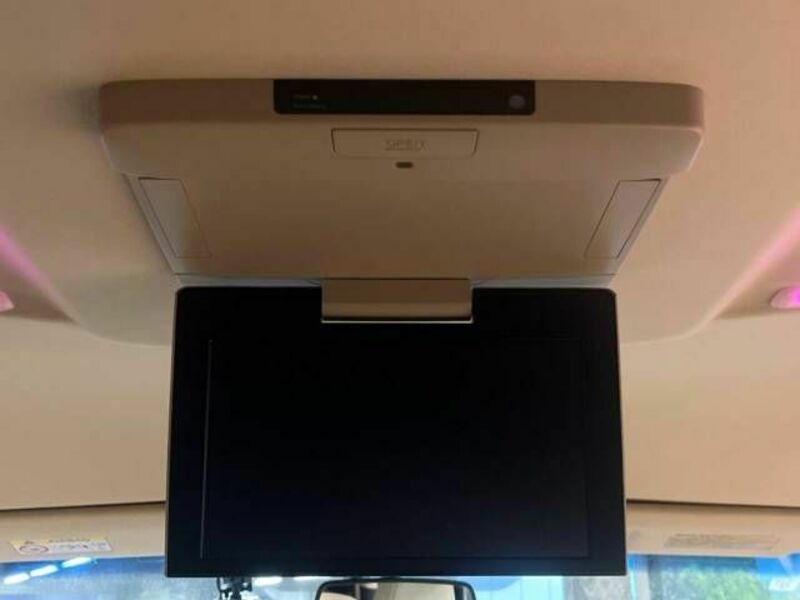 VELLFIRE-4