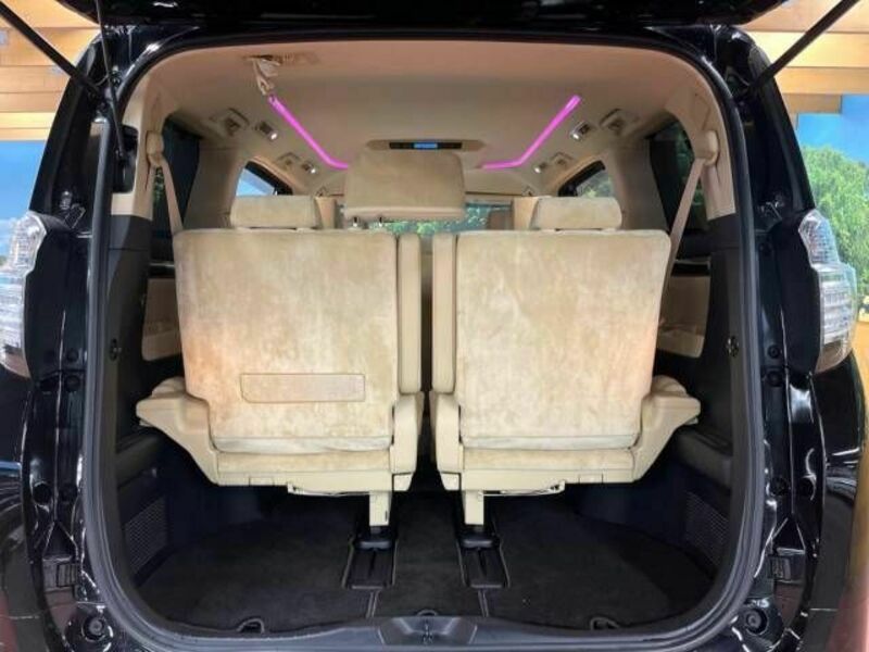 VELLFIRE-10