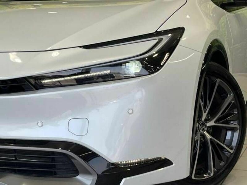 PRIUS-11