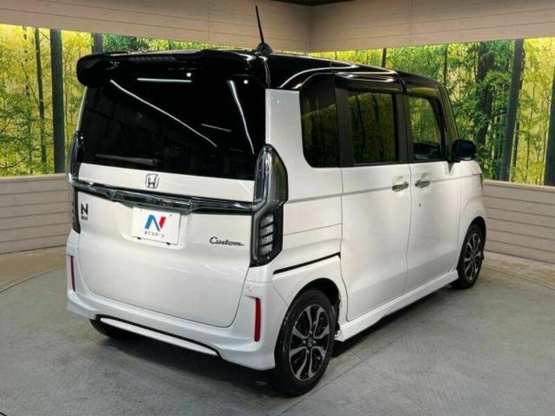 N BOX CUSTOM-16