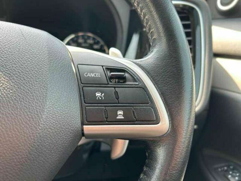 OUTLANDER PHEV-5