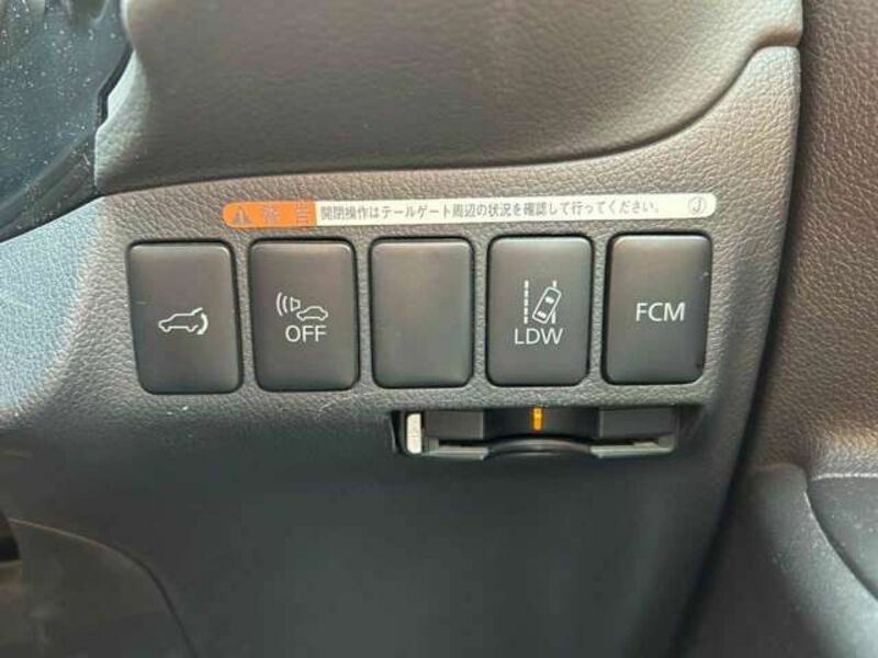OUTLANDER PHEV-11