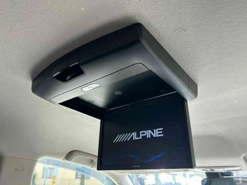 OUTLANDER PHEV-12