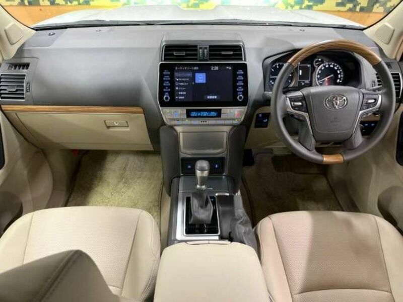 LAND CRUISER PRADO-1