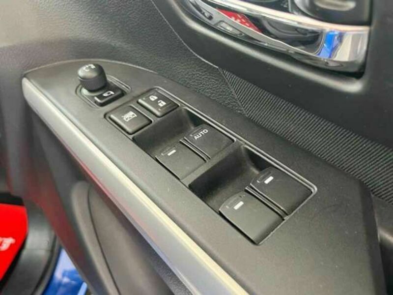 SX4 S-CROSS-8