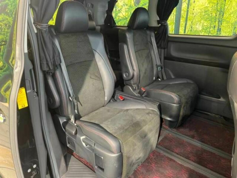 VELLFIRE-8