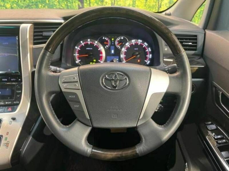 VELLFIRE-11